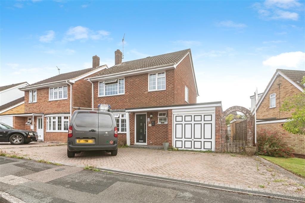 Dorchester Close, Basingstoke, RG23