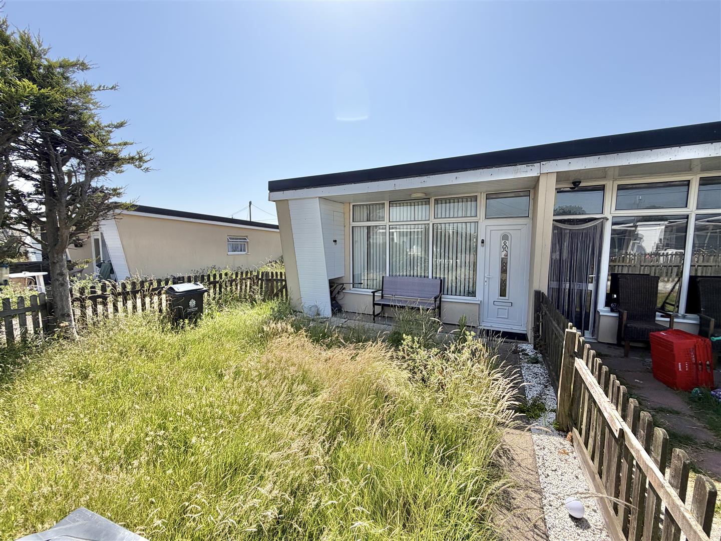 Lilac Avenue, Bel Air Chalet Estate, Seawick