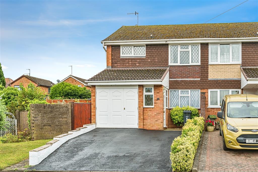 Helston Close, Stourbridge, DY8