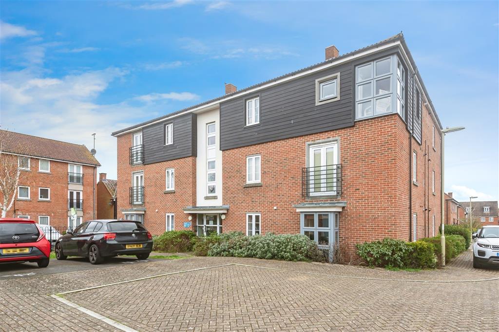 Englefield Way, Basingstoke, RG24