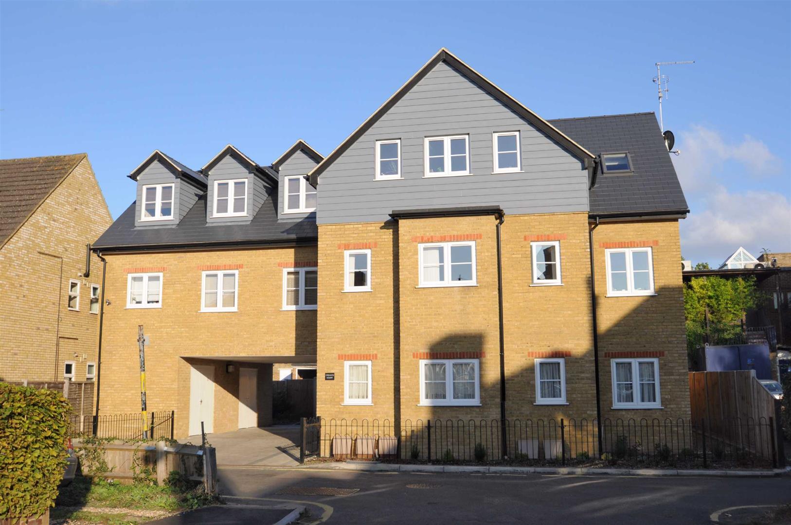 Creaven Court, Lowfield Lane, Hoddesdon