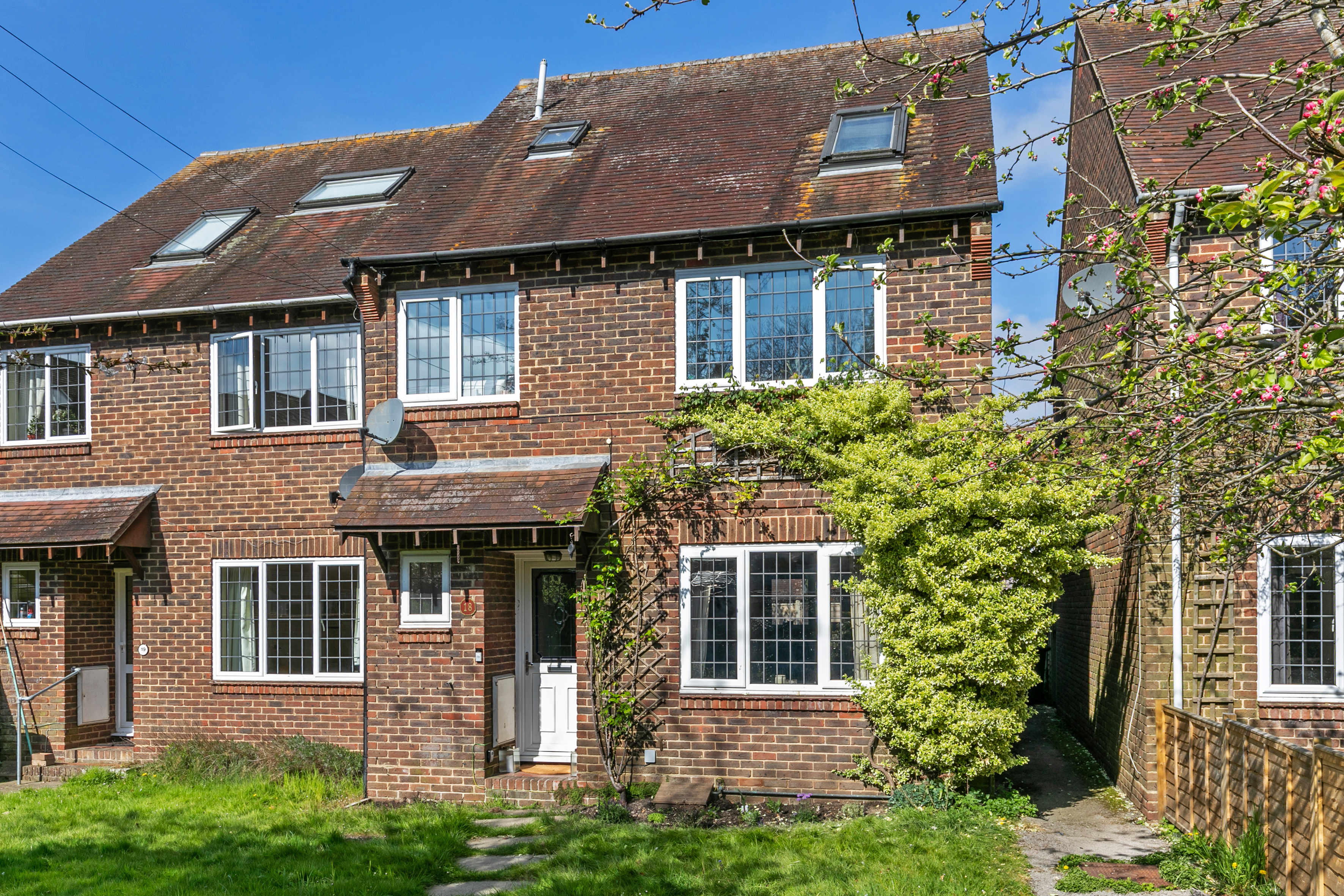 Heathcote Place, Hursley, SO21