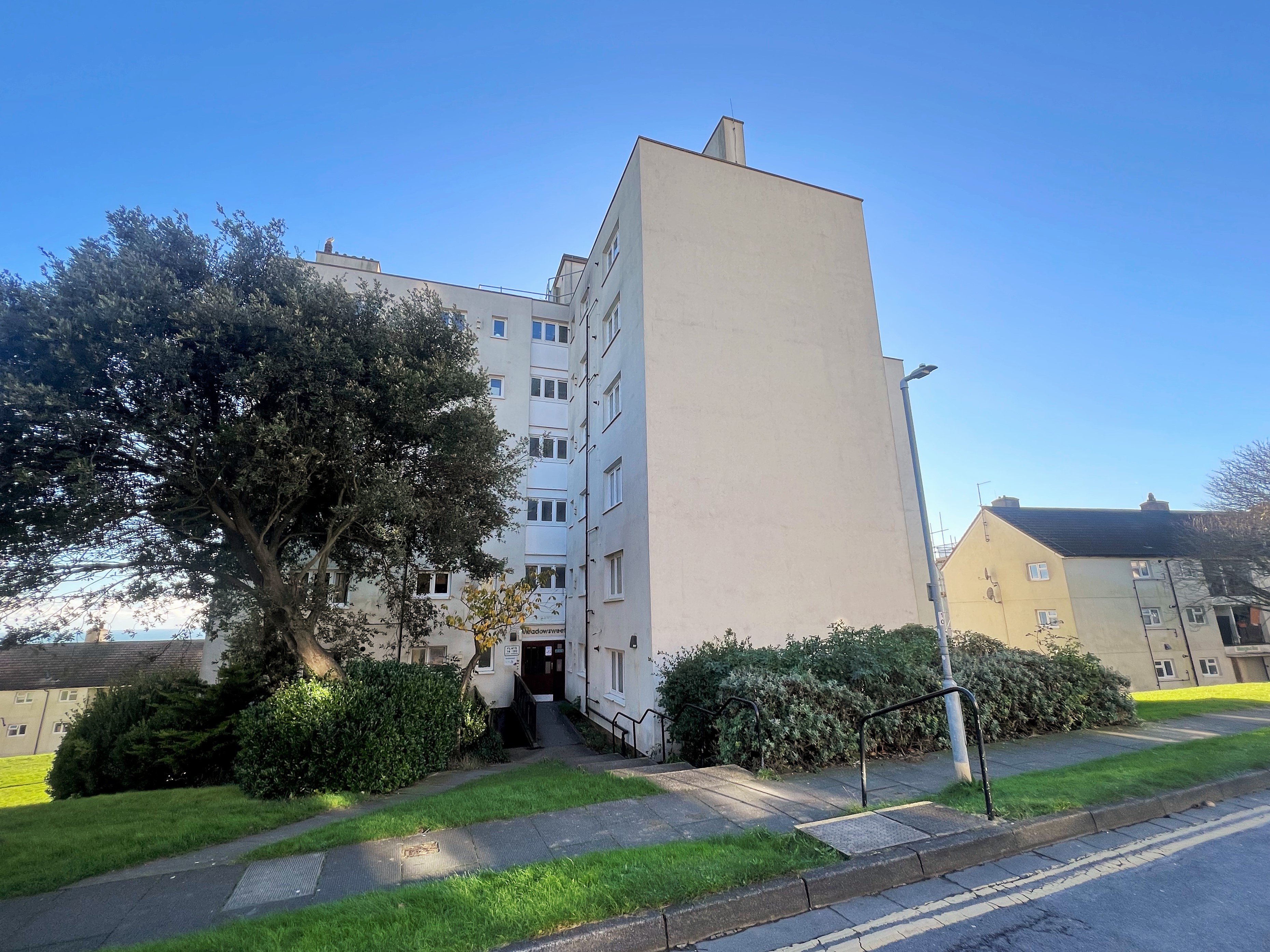 Donald Hall Road, Brighton, BN2 5DE