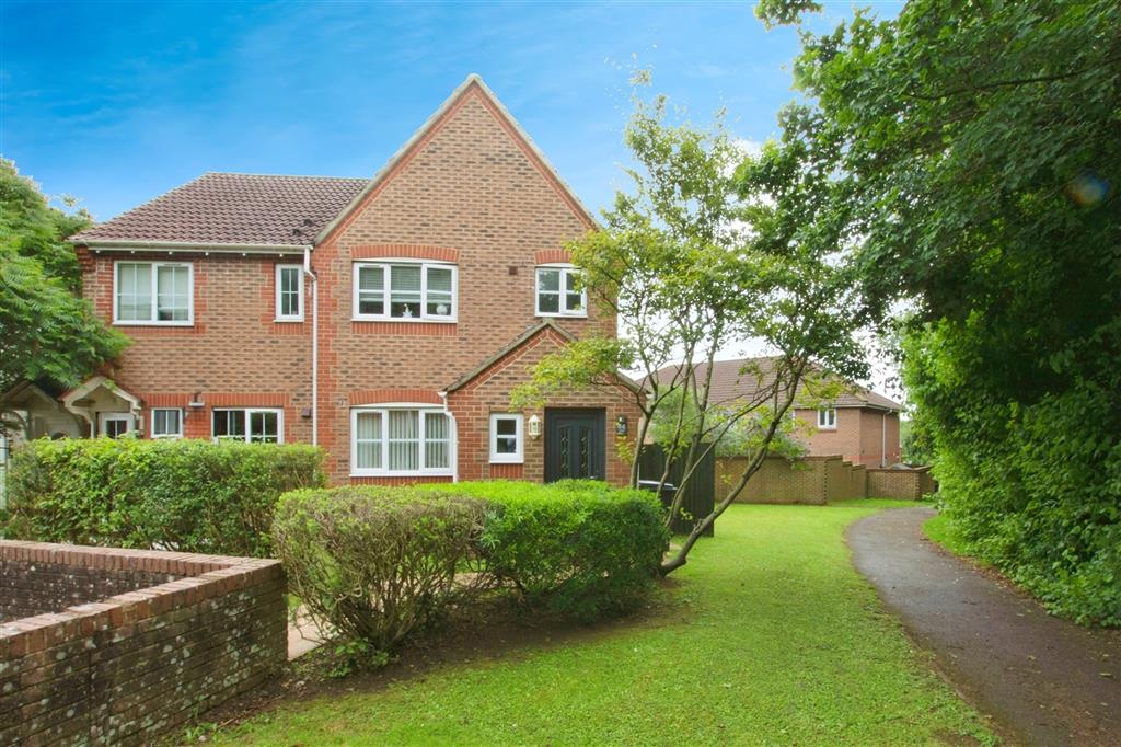 Lubeck Drive, Andover, SP10