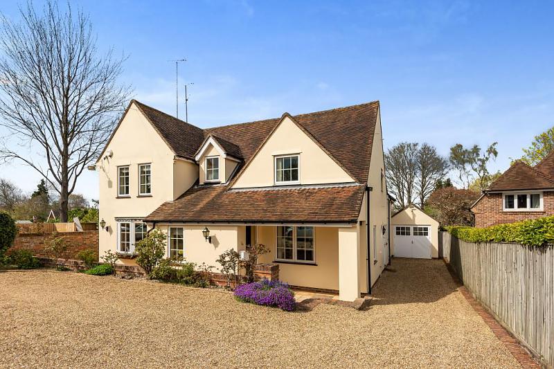 Greys Road, Henley-On-Thames, RG9