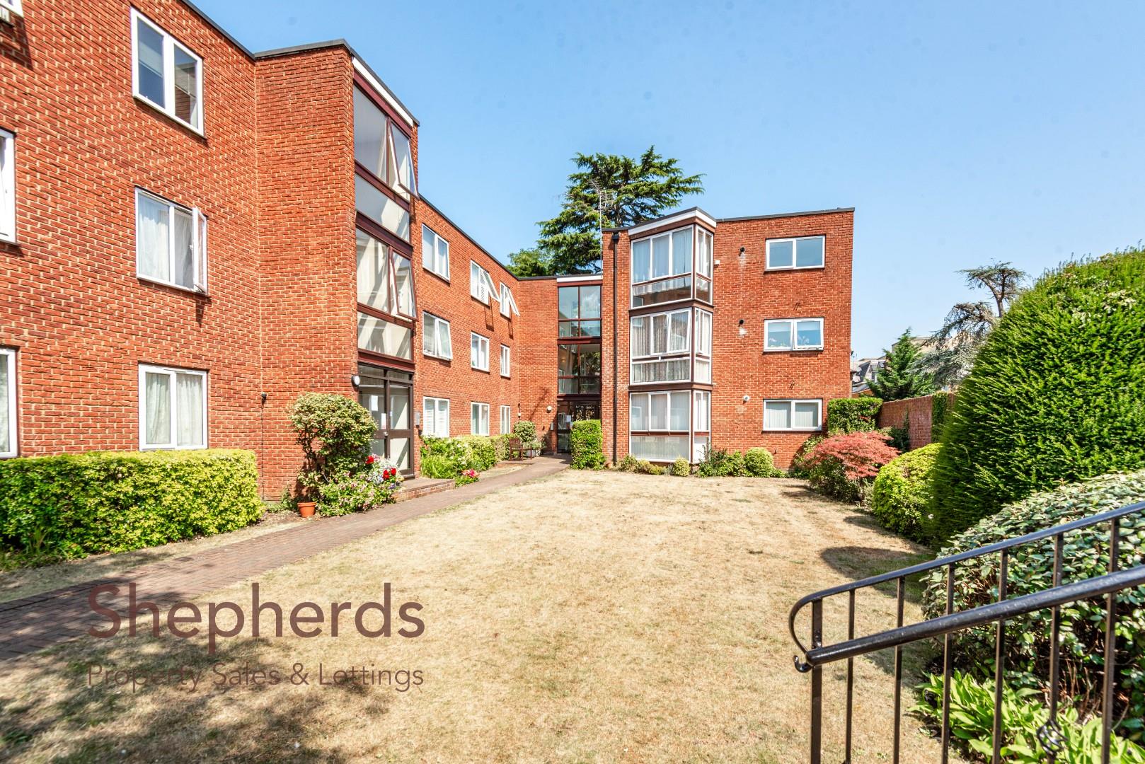 Eversley Lodge, Park View, HODDESDON