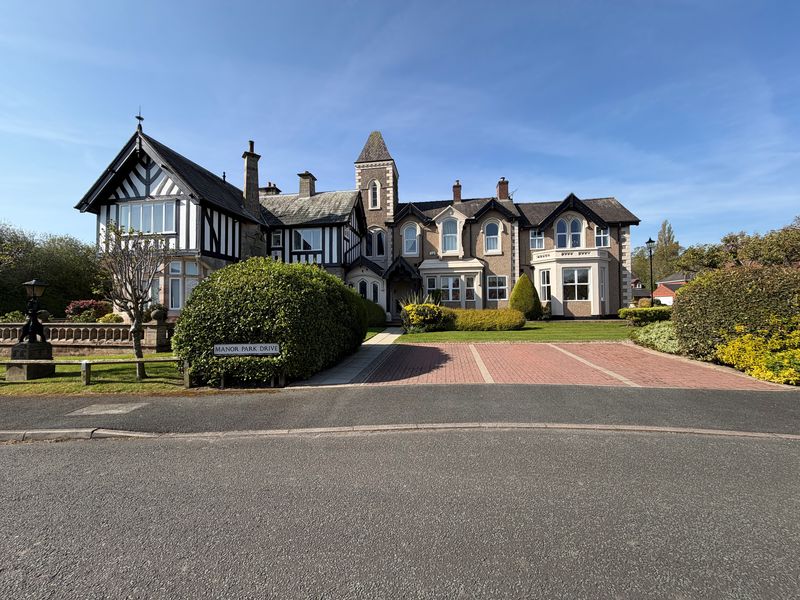 The Manor House, Manor Park, Great Sutton