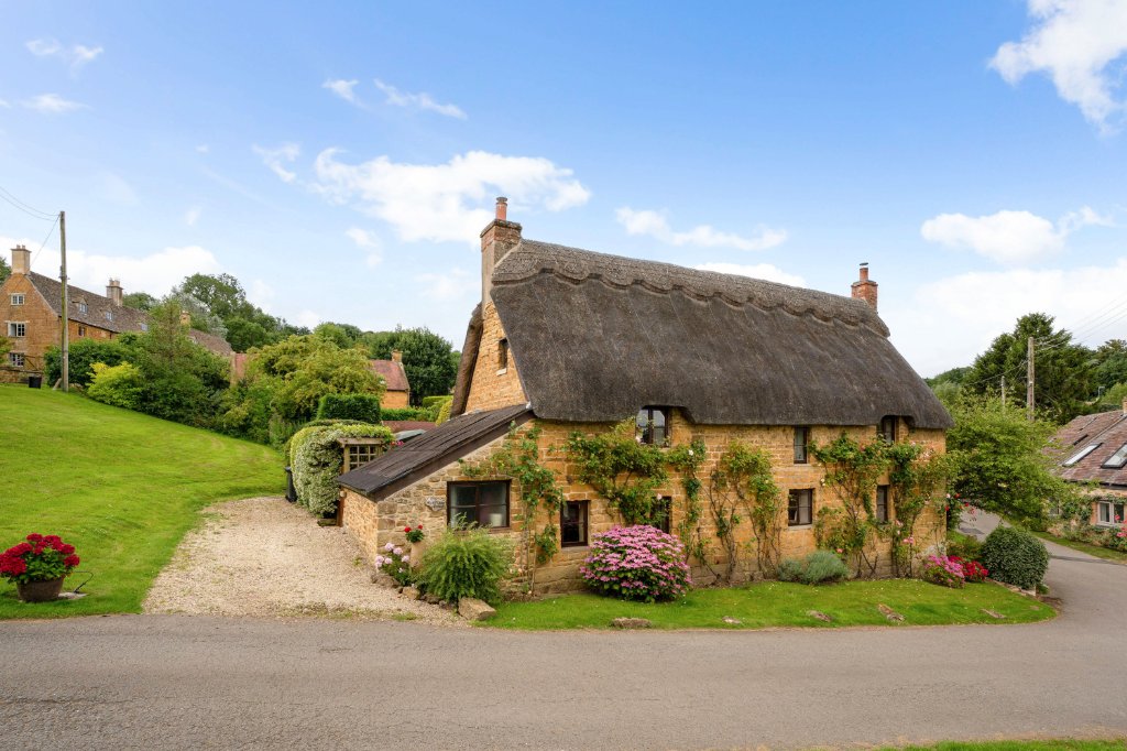 Thatch Cottage, Ilmington, Warwickshire, CV36