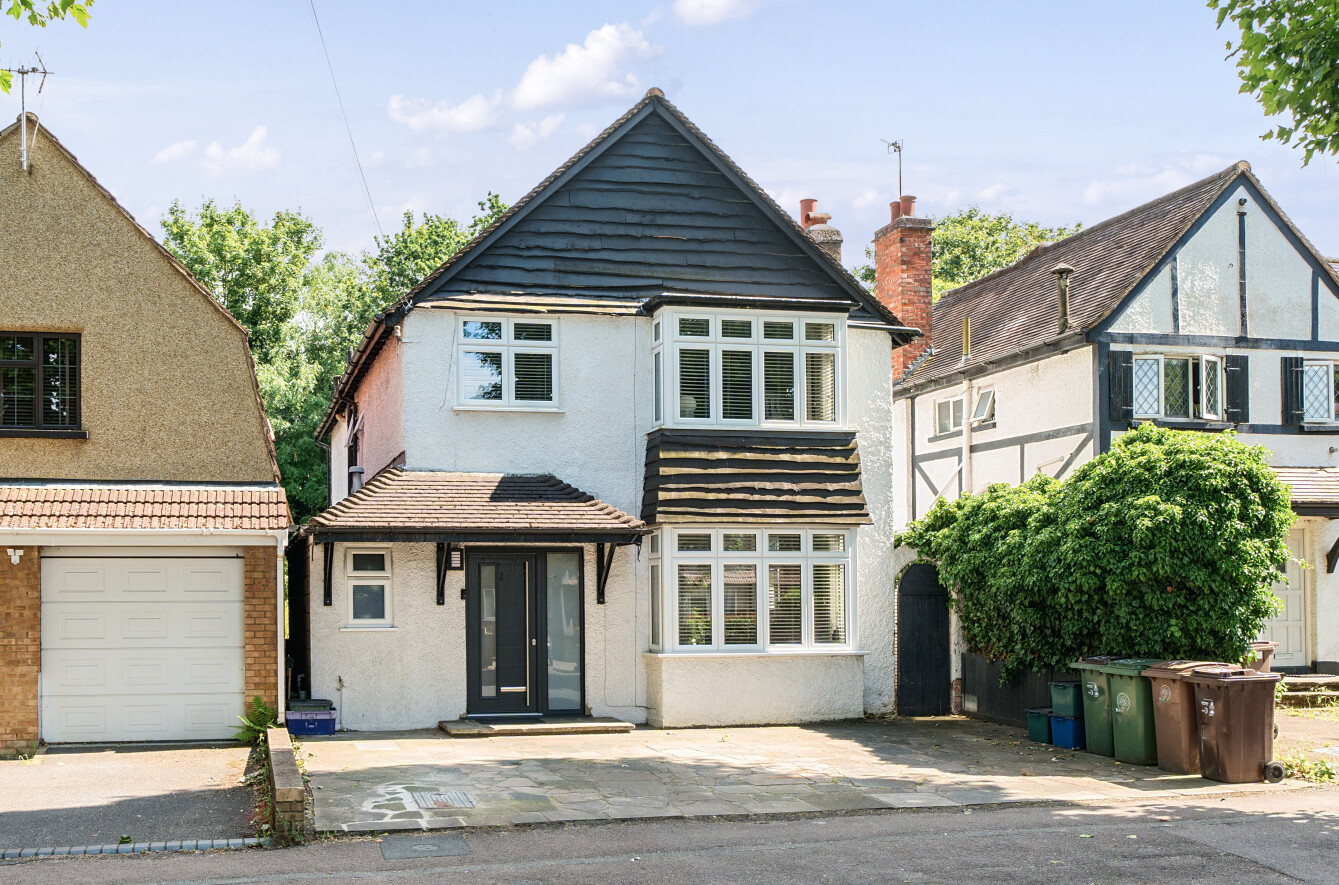 Colston Avenue, Carshalton