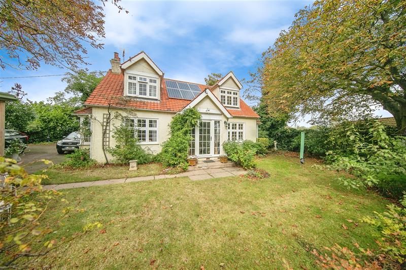 Seaview Avenue, West Mersea, Colchester, CO5