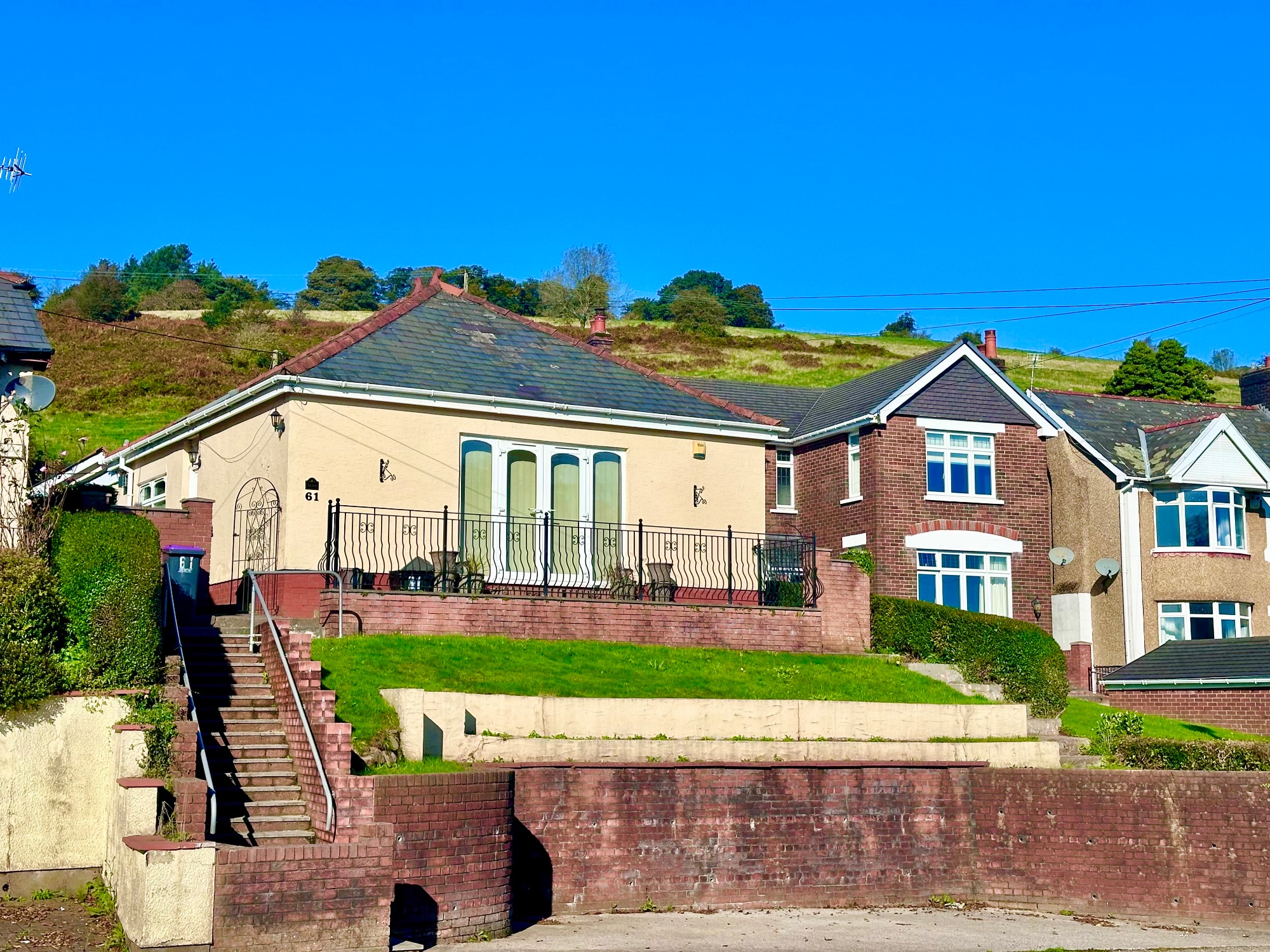 Usk Road, Pontypool