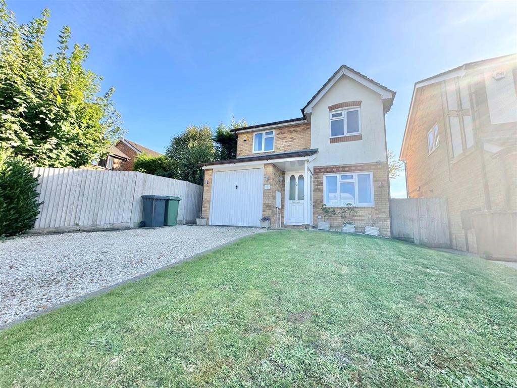 Primrose Gardens, Hatch Warren, BASINGSTOKE, RG22