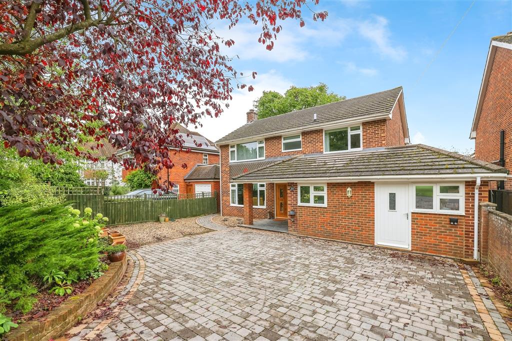 Croye Close, Andover, SP10