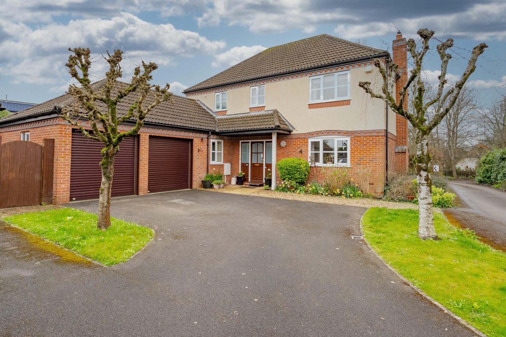 Executive family home situated within a popular cul de sac in Yatton's North End