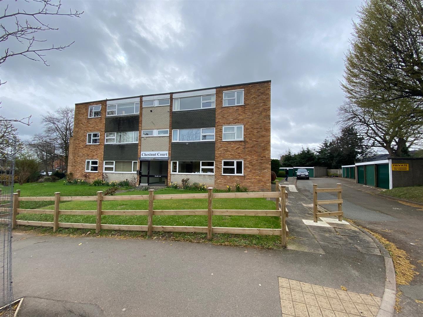 6 Chestnut CourtAvenue RoadMalvernWorcestershire