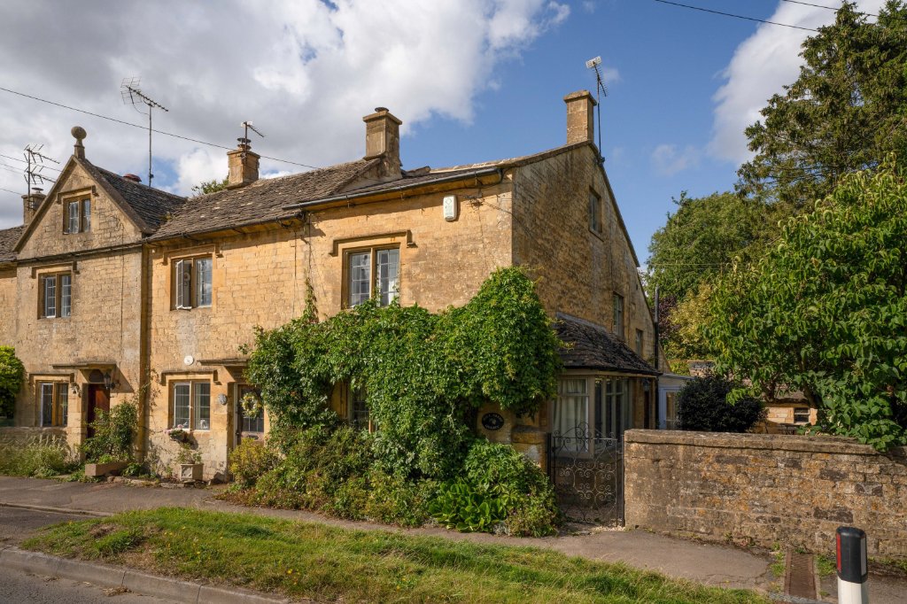 The Quarries, Bourton-On-The-Hill, Gloucestershire, GL56