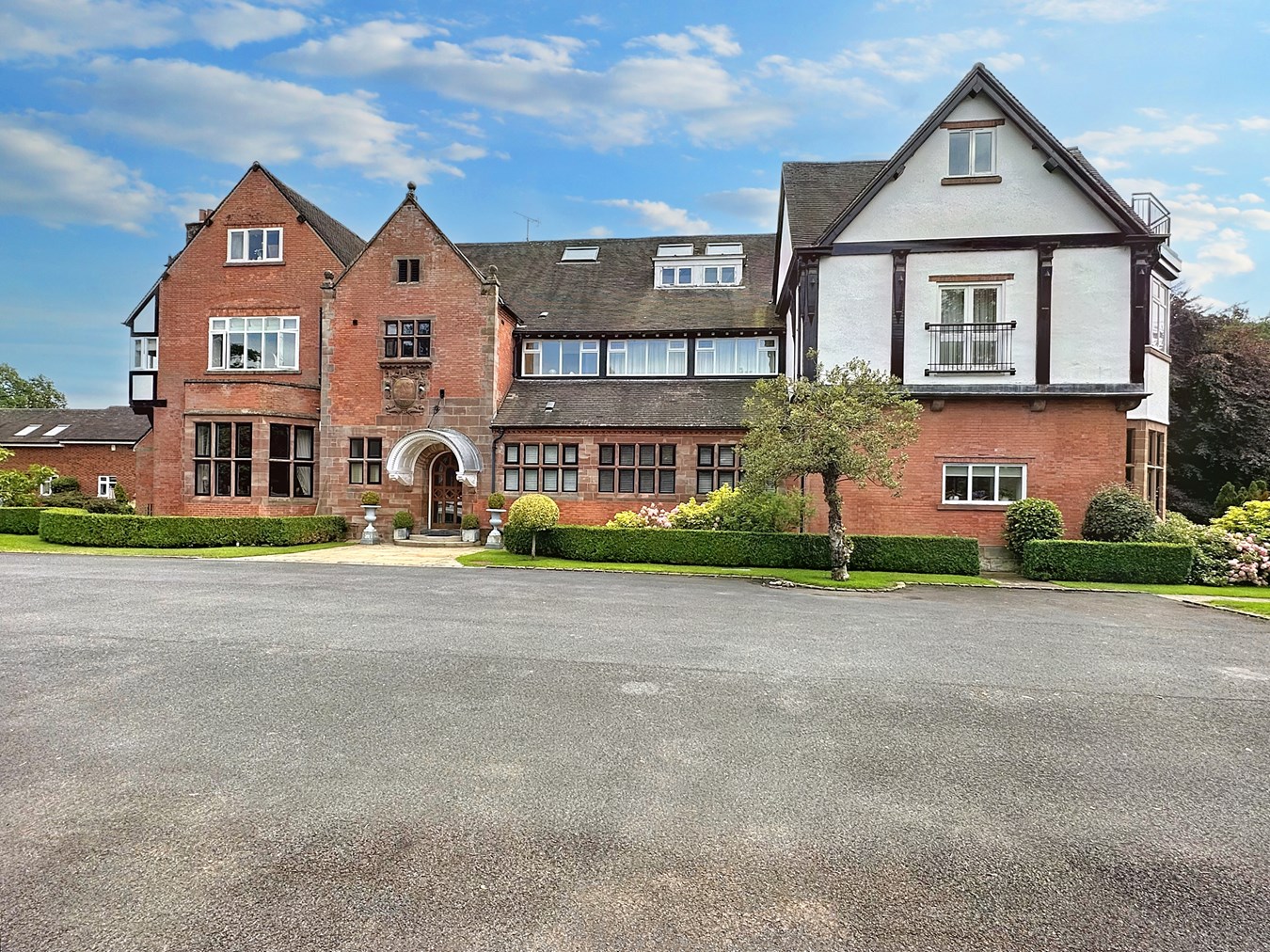 Chelford Road, Alderley Edge, SK9