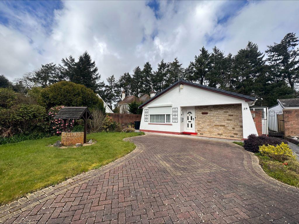 Sarum Avenue, West Moors, Ferndown, BH22