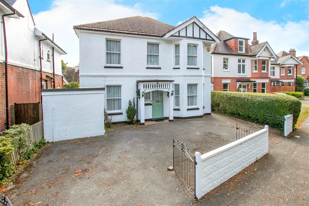 Fitzharris Avenue, Bournemouth, BH9