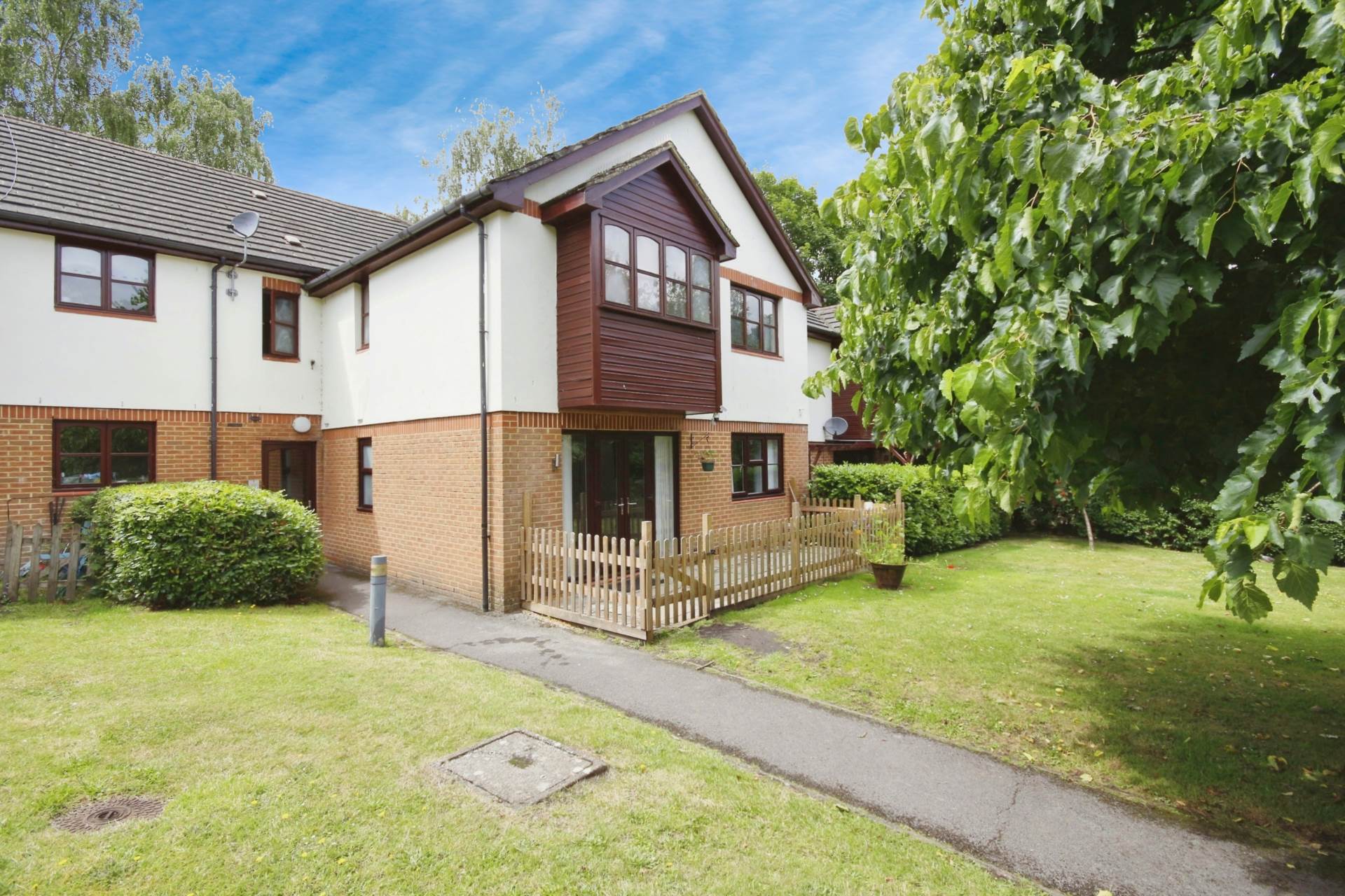 Cherbury Close, Bracknell