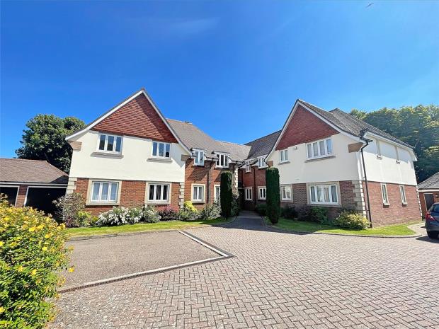 Cleeves Court, Cleeves Way, Rustington, BN16