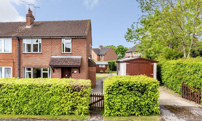 Ashford Avenue, Sonning Common, RG4