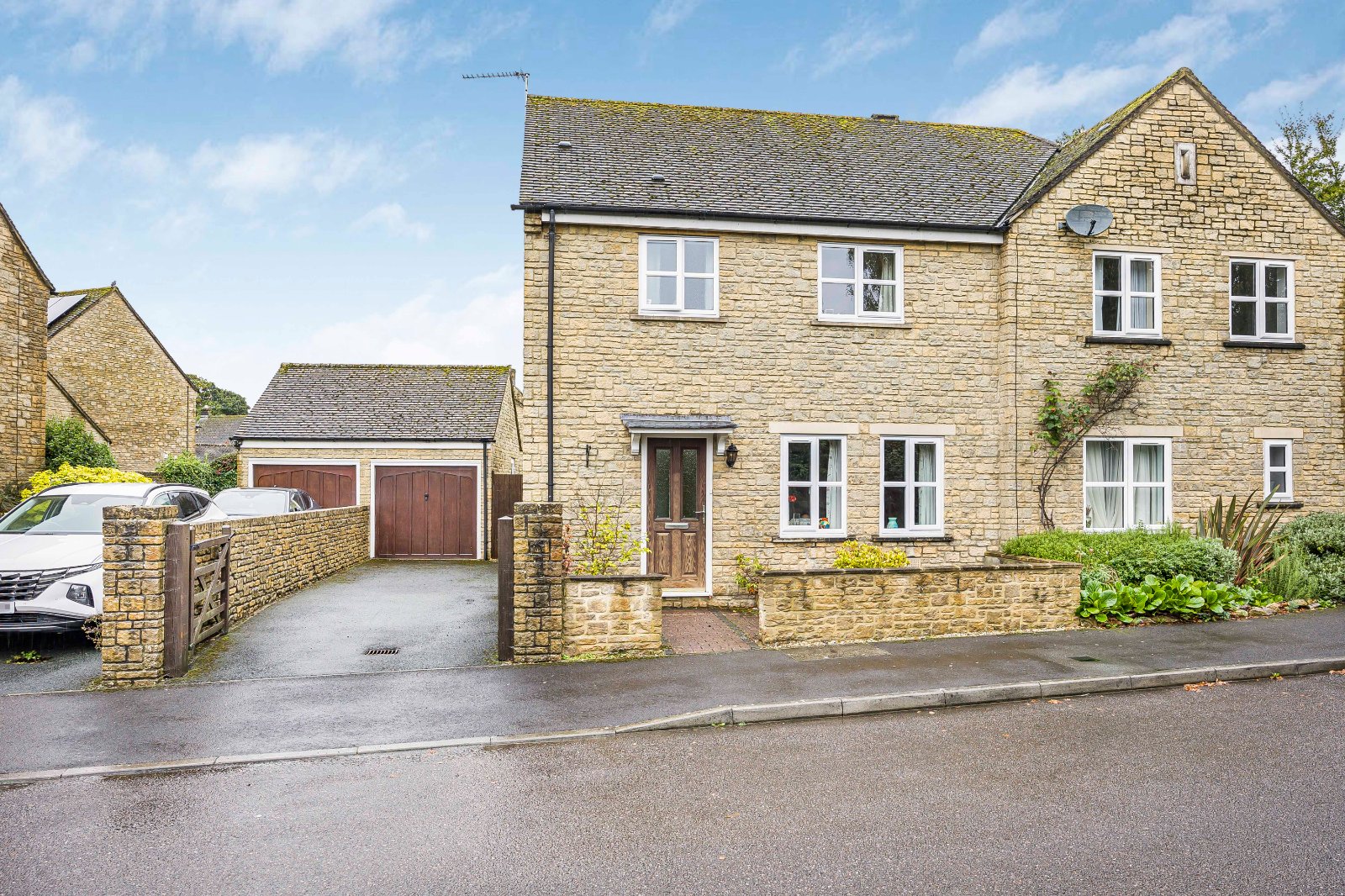 Braybrooke Close, Tetbury, Gloucestershire, GL8