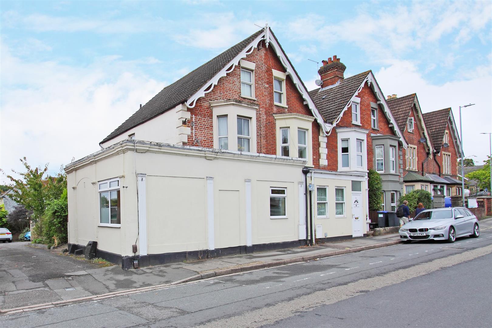 Estcourt Road, Salisbury