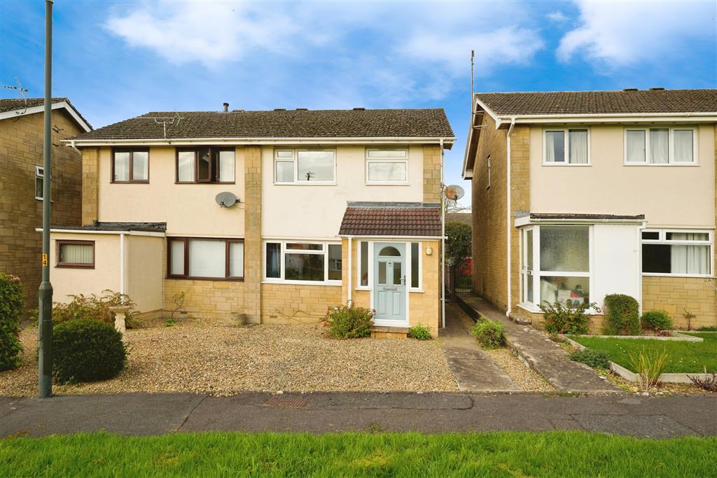 Manor Close, Cirencester, GL7