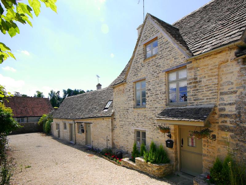 The Square, BIBURY