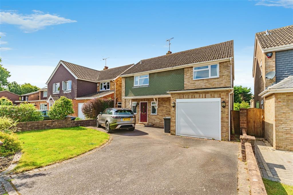 Kitsmead, Copthorne, Crawley, RH10