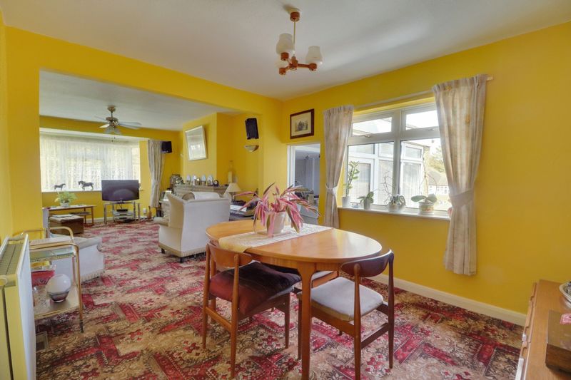 Hartley Hill, Purley 3 bed £450,000 Frost Purley