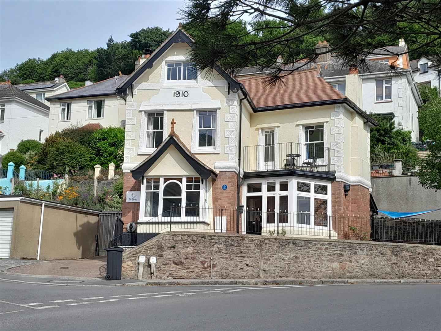 Victoria Road, Dartmouth