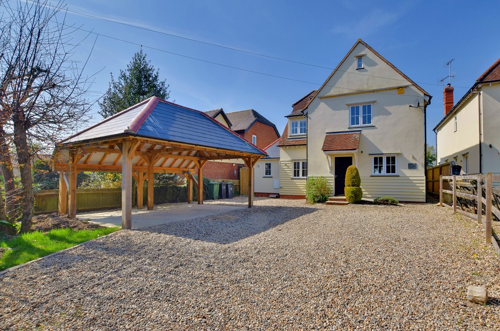 Causeway End, Felsted
