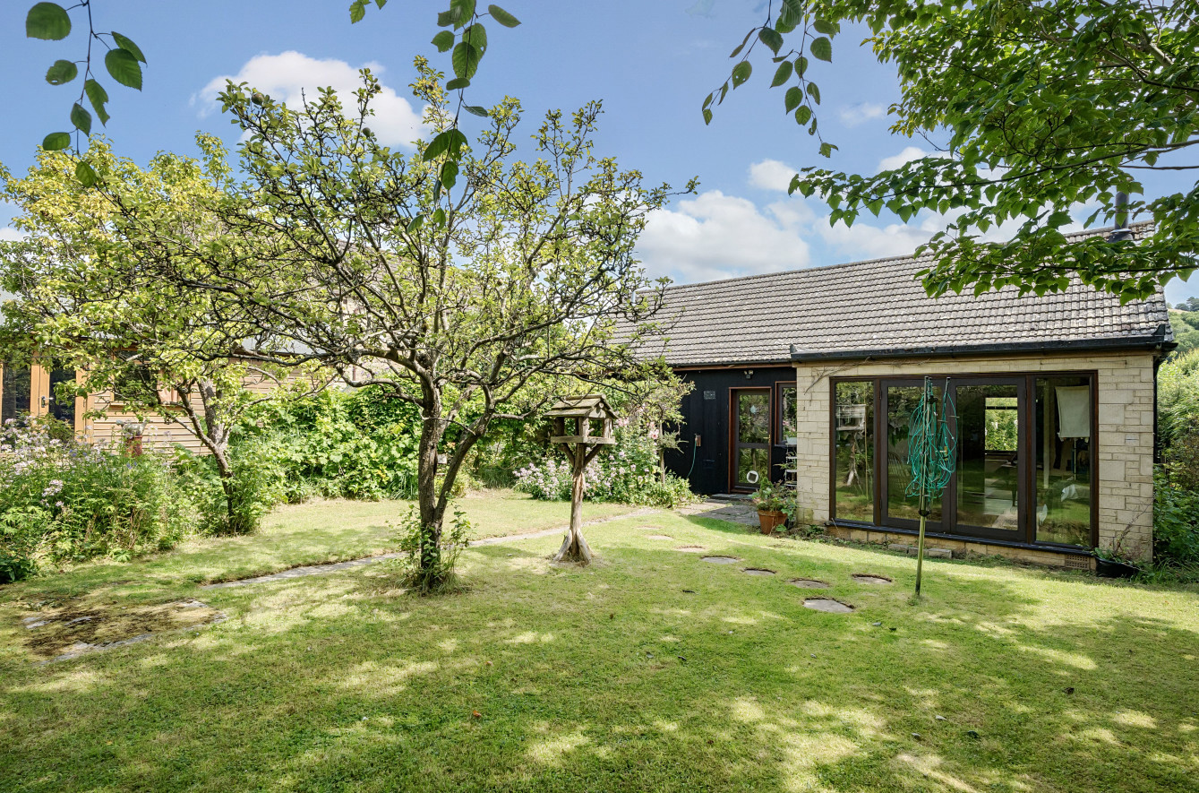 Southfield Road, Woodchester, Stroud, Gloucestershire, GL5