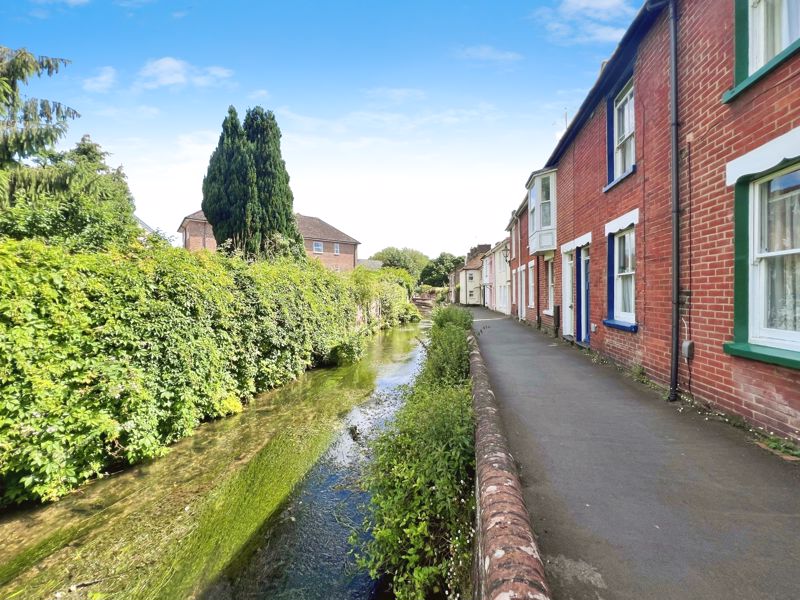 Water Lane, Salisbury                                                                               ***video Tour***