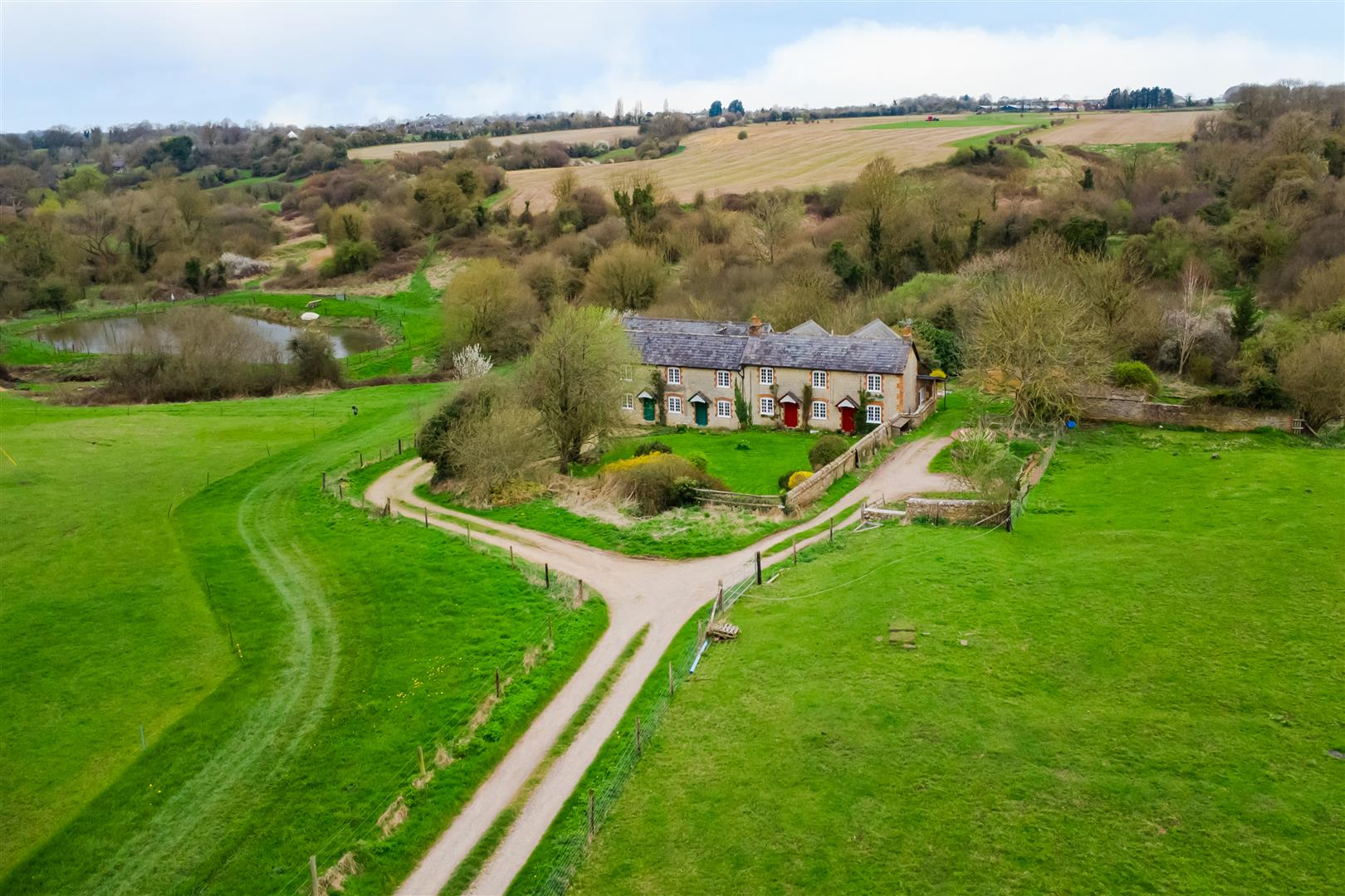 Upper littlecote farm cottages, Hilmarton, Calne