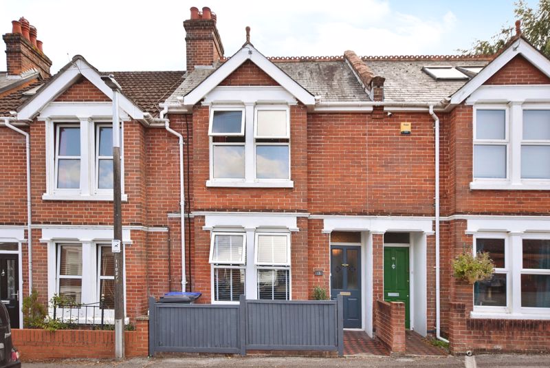 Russell Road, Salisbury                                                                   ***video Tour***