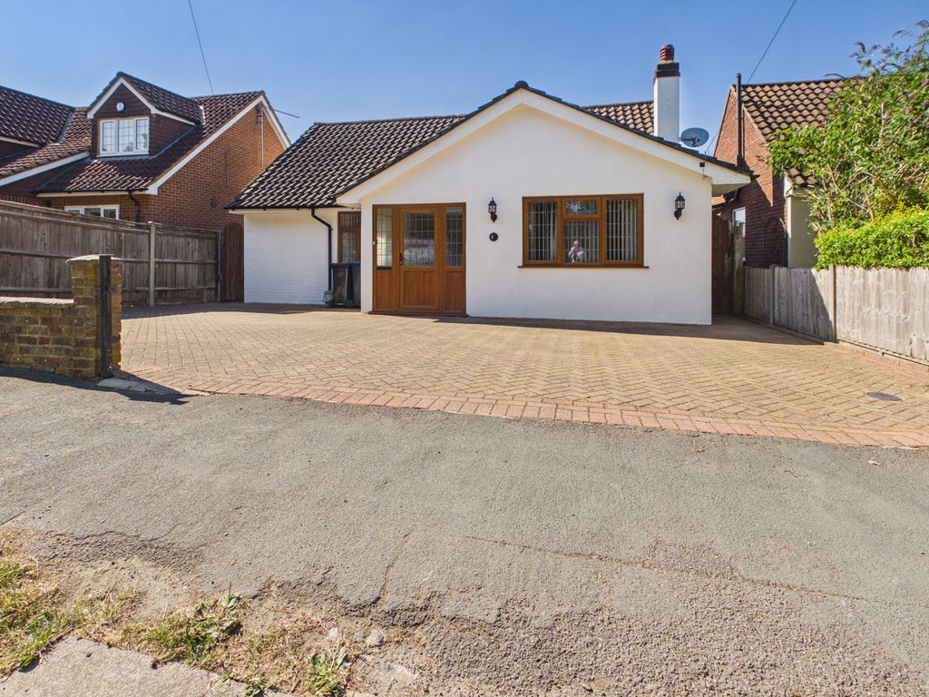 Avenue Road, Caterham