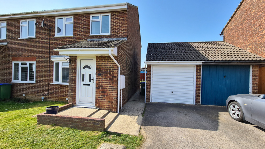 Swannee Close,  Peacehaven, BN10
