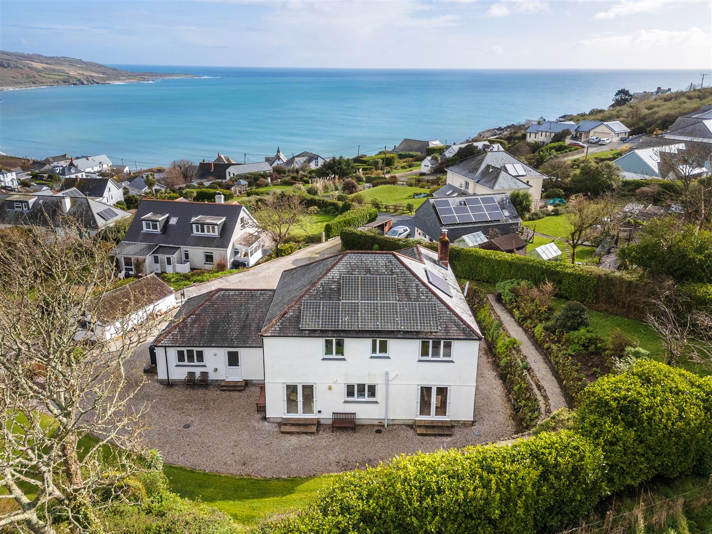 STUNNING HOME WITH VIEWS, COVERACK