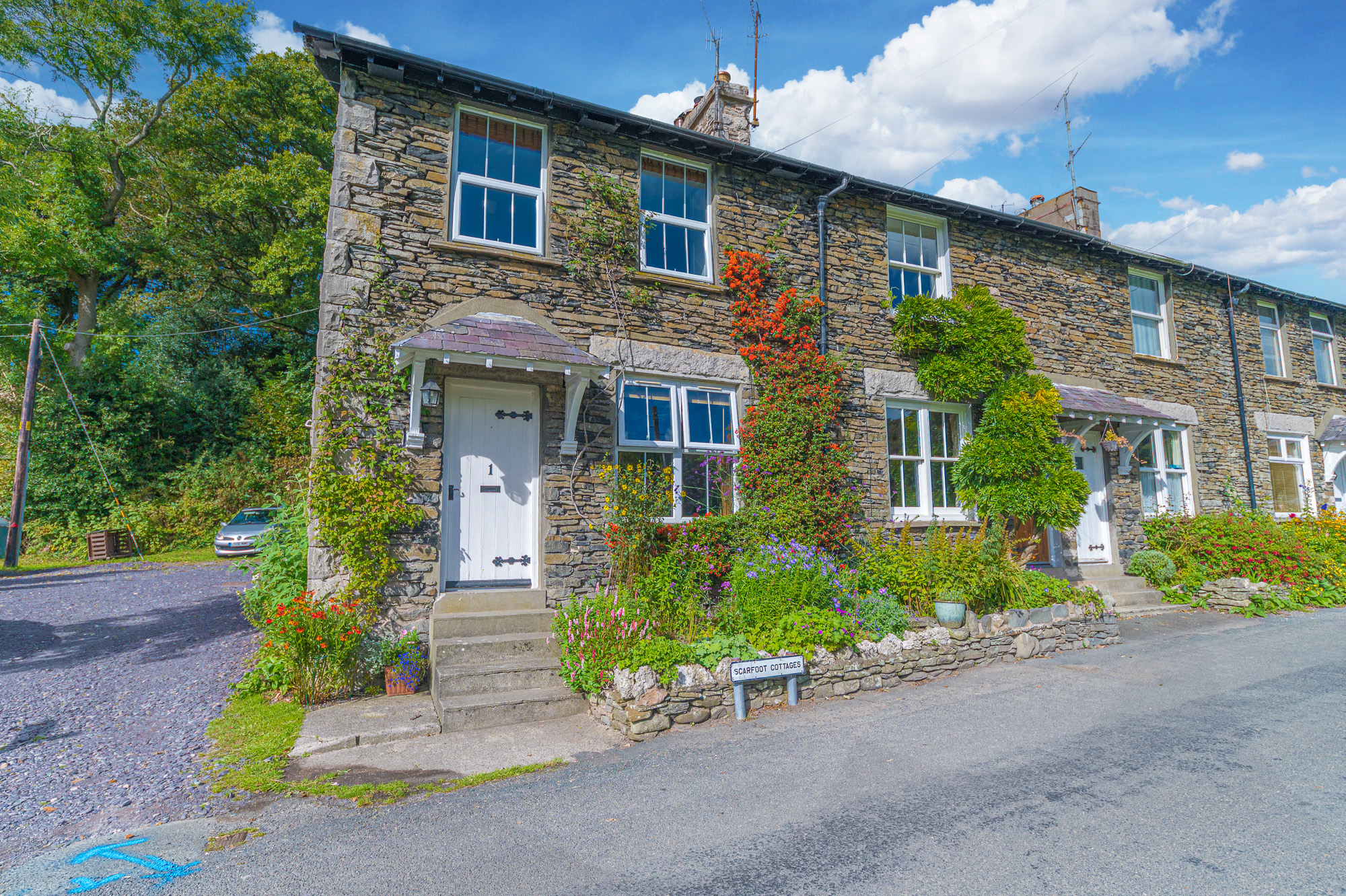 Scarfoot Cottage, Mealbank, Kendal