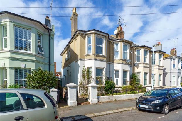 Gratwicke Road, Worthing, BN11