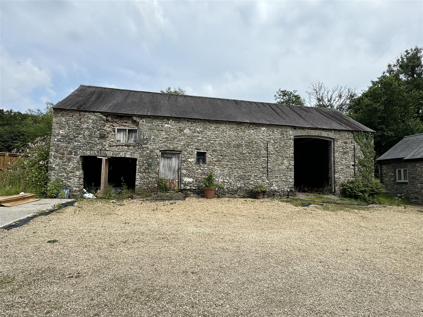 Crugybar, Llanwrda