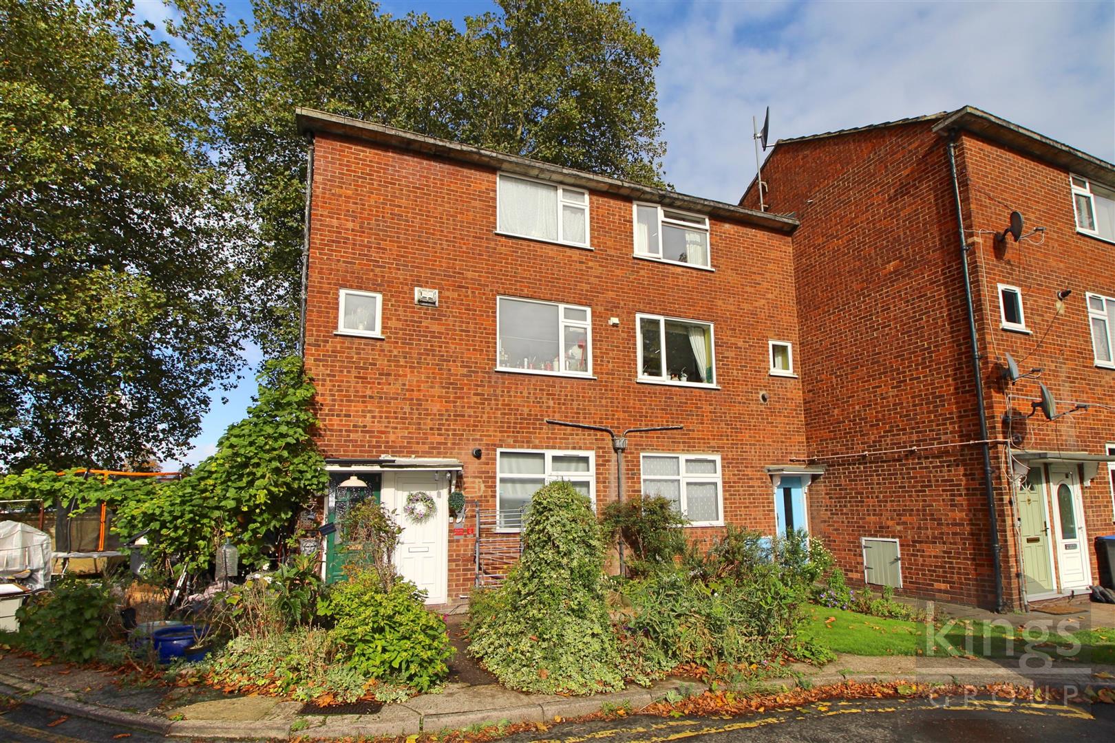 Jubilee Crescent, Edmonton, N9