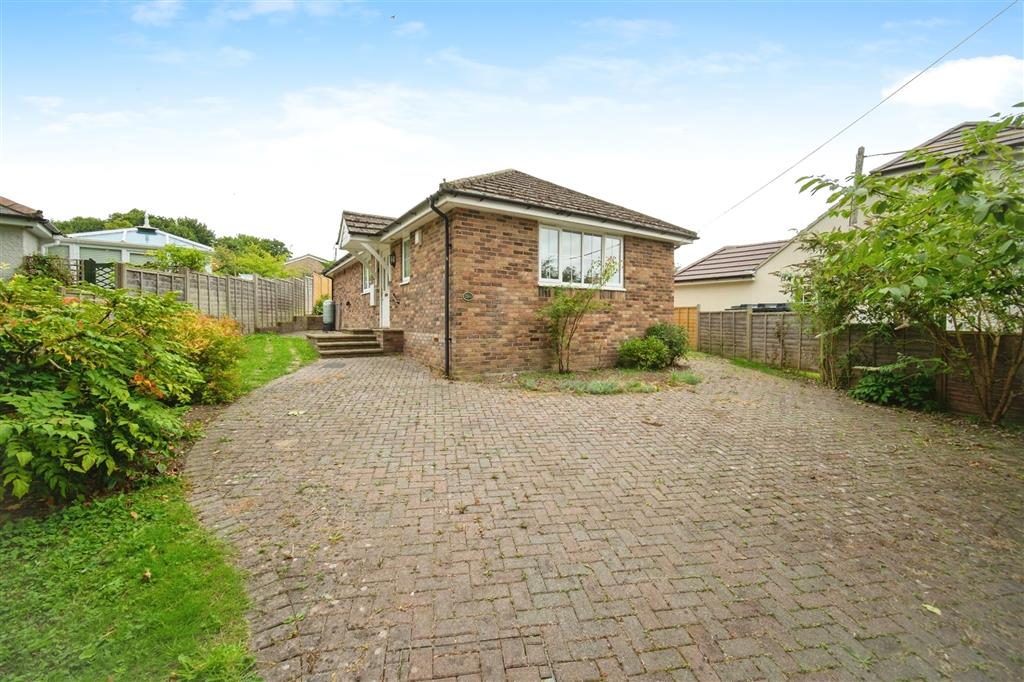 Copse Road, Overton, Basingstoke, RG25