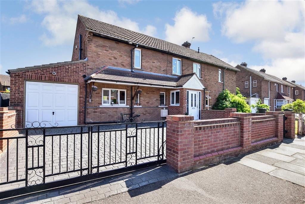 Avenue, , Dartford, Kent 3 bed £375,000 Ward & Partners