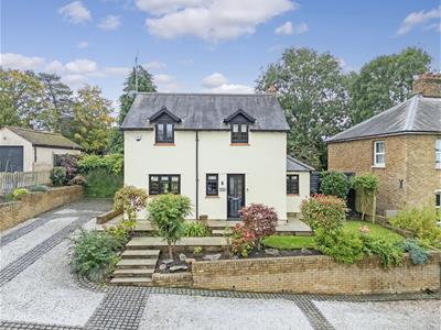 Stunning Detached Cottage:  Roydon