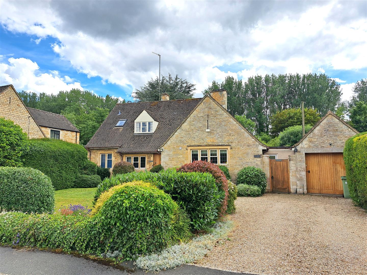 Hilcote Drive, Bourton-On-The-Water, Cheltenham