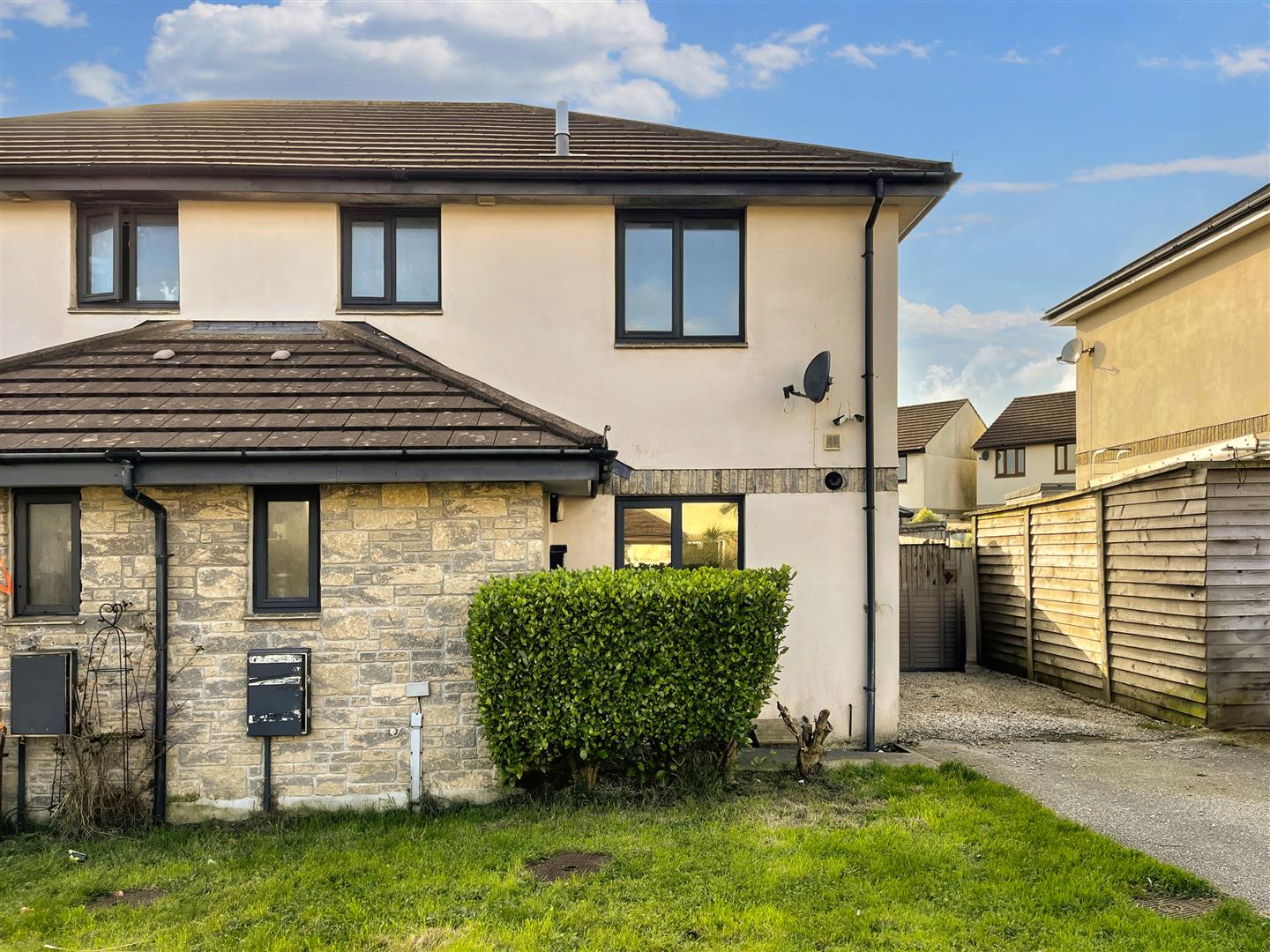 FAMILY HOME WITH LARGE GARDEN, HELSTON